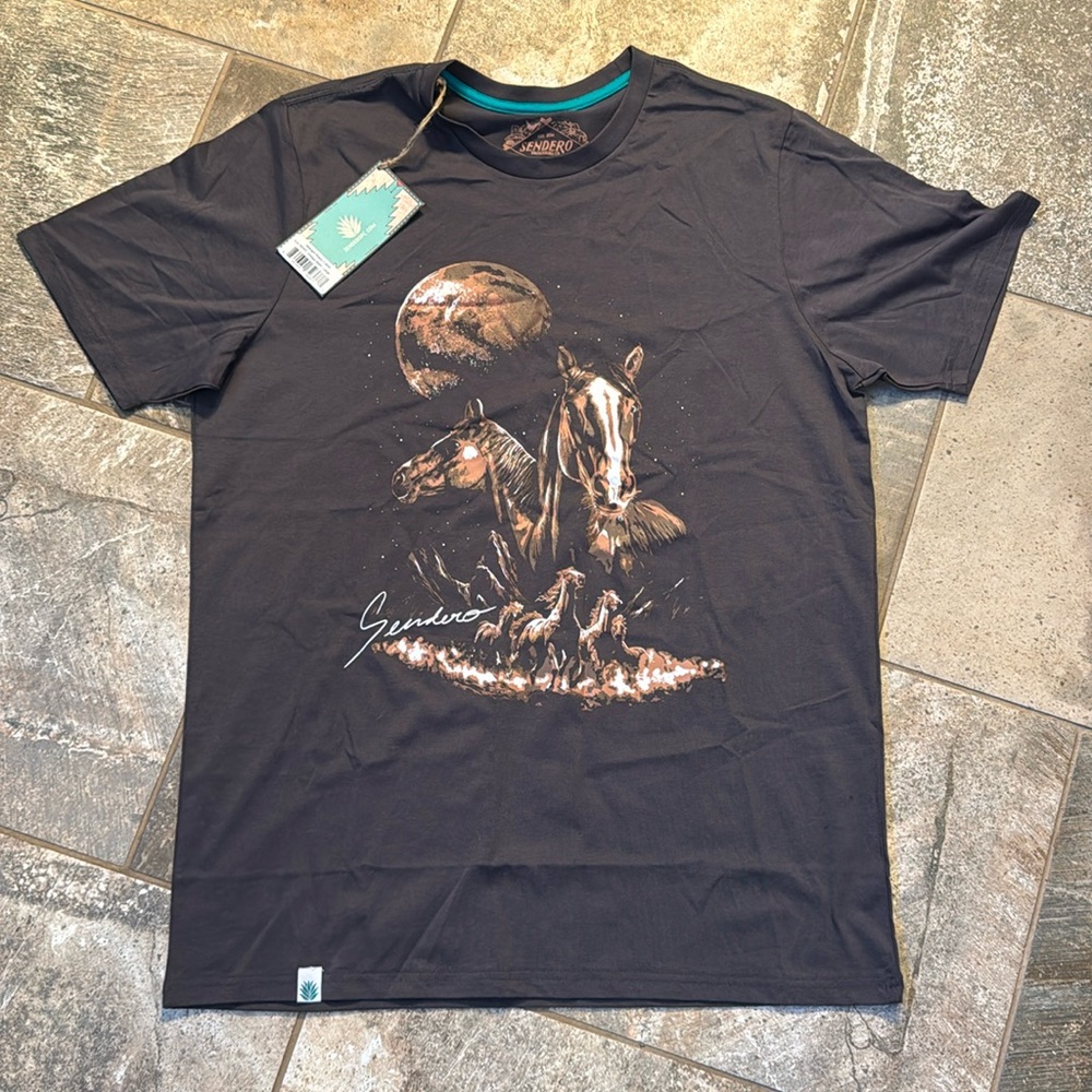 Sendero Tee